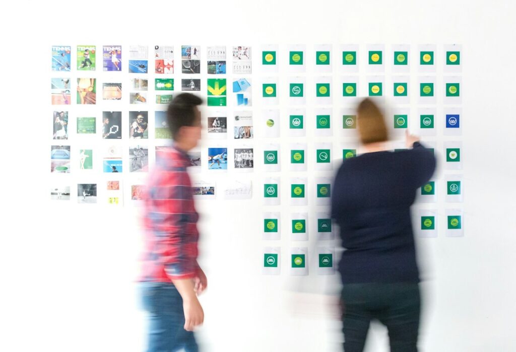 Imagen ilustrativa de 'Diferencia entre branding e identidad de marca: qué estás comprando realmente'